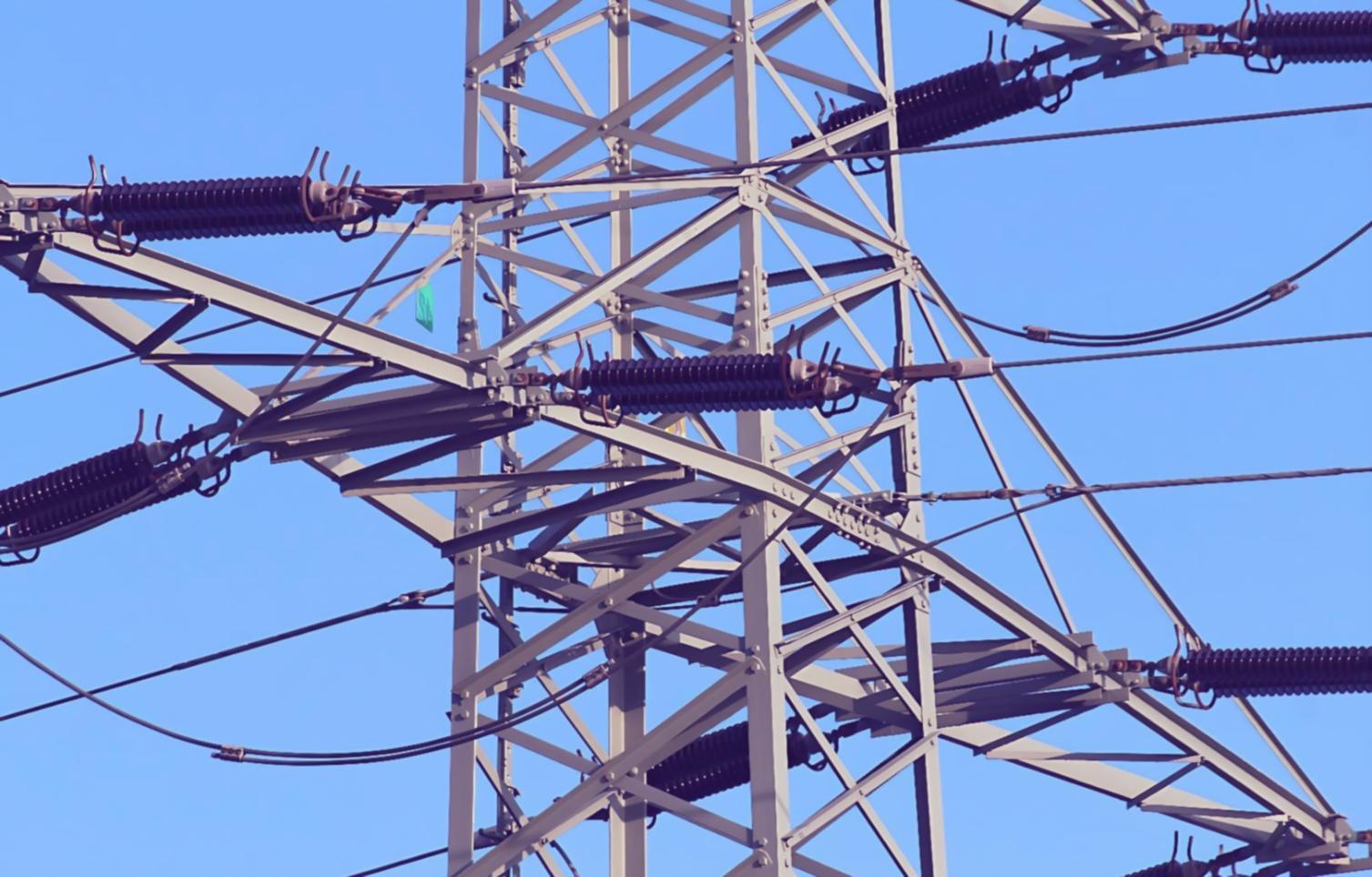 Participants travaillant sur des analyses de systèmes de stockage énergétique